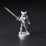 Female Fighter with Sword, 11-001, AD&D, Ral Partha
