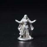 Armored Female Cleric, 8136, Personalities II, Grenadier Models