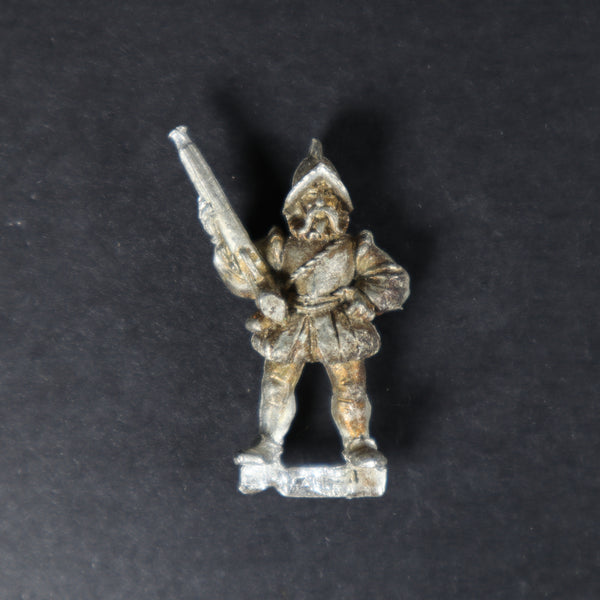 Empire, Estalian Hand Gunner