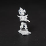 High Elf with Double Handed Axe, ARE7, Aureola Rococo, Heritage Miniatures