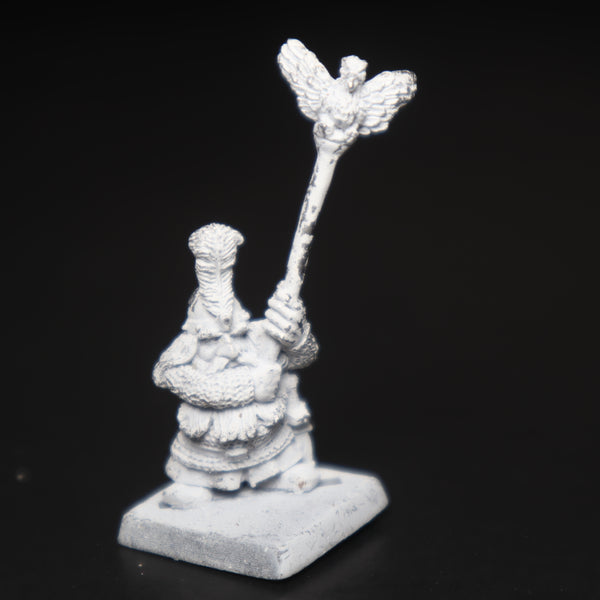 Dwarfs, Standard Bearer, Marauder Miniatures, MM11