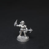 Female Gnome Thief, 11-008, Ral Partha, AD&D
