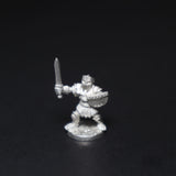 Hogar, Armored Halfling Champion, 03-093, Ral Partha