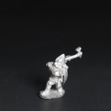 Dwarf with Warhammer DF-688, Ral Partha