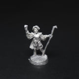Female Adventuring Mage, 11-009, Ral Partha
