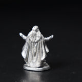 Armored Female Cleric, 8136, Personalities II, Grenadier Models