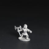 V2 Armoured Female Dwarf Fighter, Ral Partha