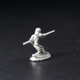 Female Adventurere w/ Staff, 98-013, Ral Partha