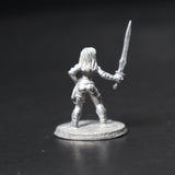 Female Thief, The Thieves' Guild, 32-018, Ral Partha